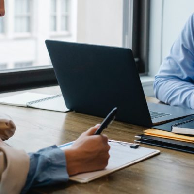 Salaires minimaux conventionnels des ingénieurs et cadres 2023 : accord conclu